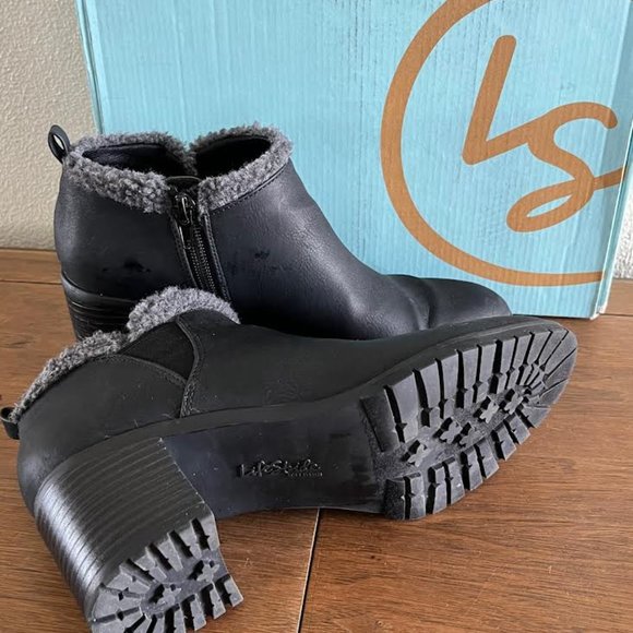 Life Stride ankle boots, Size 7M, Black w/gray fur trim - Picture 4 of 7